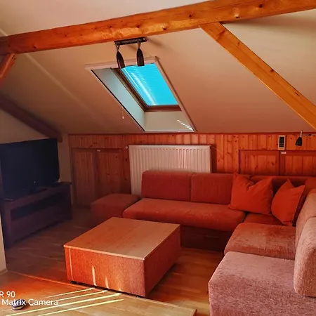 Erdőalja-padlástér Apartamento