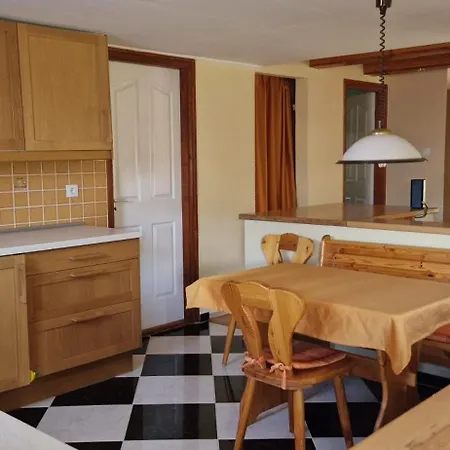 Apartament Erdoalja-padlaster *