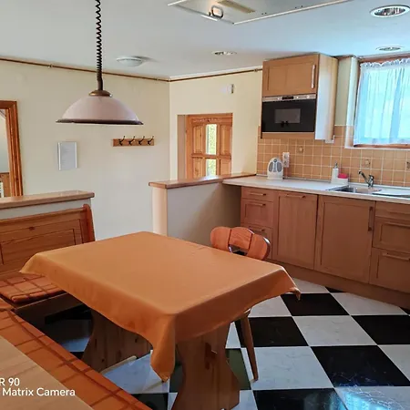 Apartament Erdoalja-padlaster *