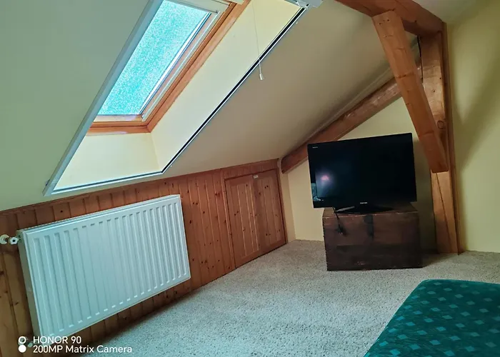 Erdőalja-padlástér Appartement *