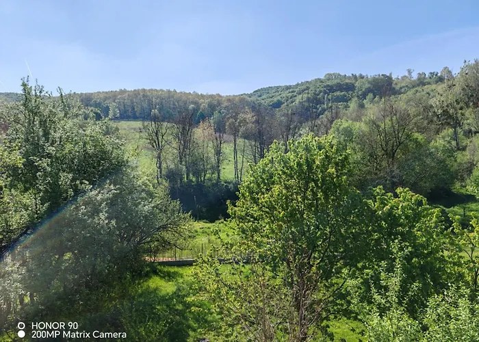 شقة Erdoalja-padlaster Jásd